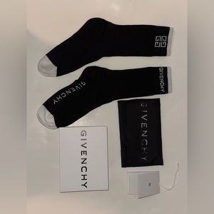 Men’s givenchy 4G socks Size US 6.5-9